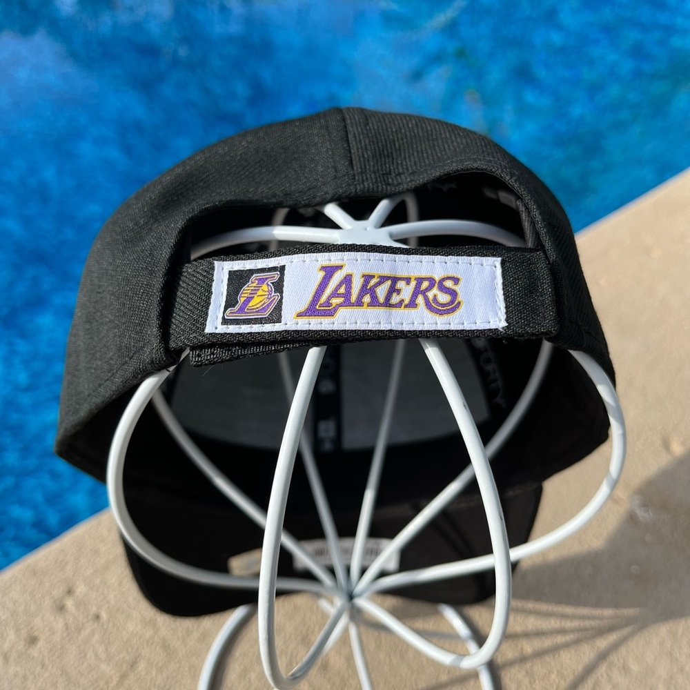 New Era Los Angeles Lakers Hat - Picture 5 of 10